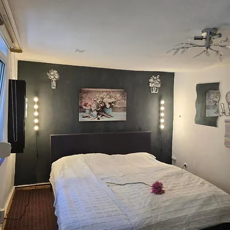 Schlafhaeuserl Im Steigerwald Appartement